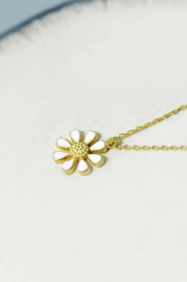 Gold Daisy Necklace - Image 2
