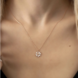 Gold Daisy Necklace