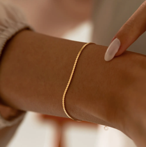 Minimalist Gold Bracelet