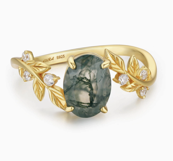 Between the Leaf Oval Moss Agate Ring