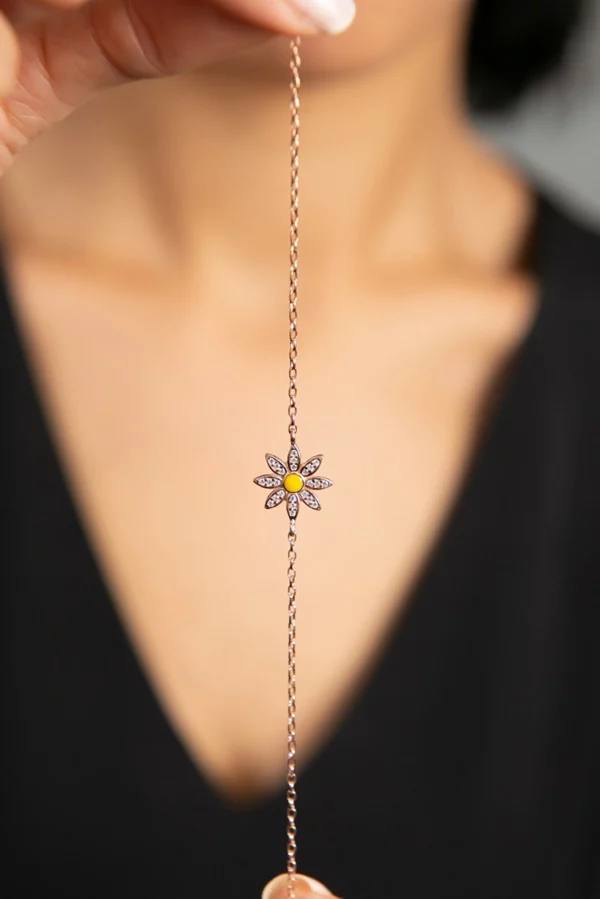 Daisy Sparkle Bracelet - Image 2